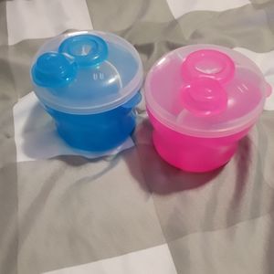 Munchkin formula dispensers